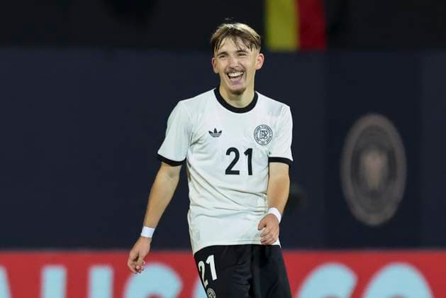 Lennart Karl (Germany) lacht, UEFA Under21 Championship - Group F MD 6, Germany U21, U 21 v Malta U21, Sportpark Ronhof Thomas Sommer am 14. November 2025 in Fuerth, Deutschland. (Foto von Marco Steinbrenner DeFodi Images) Lennart Karl (Germany) smiles, UEFA Under21 Championship - Group F MD 6, Germany U21 v Malta U21, Sportpark Ronhof Thomas Sommer, November 14, 2025 in Furth, Germany. (Photo by Marco Steinbrenner DeFodi Images) DFB DFL REGULATIONS PROHIBIT ANY USE OF PHOTOGRAPHS AS IMAGE SEQUENCES AND OR QUASI-VIDEO.
