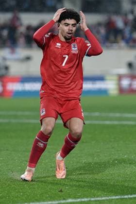 Fussball WM Qualifikation 2025 - 2026 14.11.2025, Fussball Länderspiel, Laenderspiel, WM Qualifikation, 2025-2026, Gruppe A, Luxemburg, Stade de Luxembourg, Kockelscheuer, Luxemburg (LUX) - Deutschland, Germany (GER) vl: Aiman Dardari (Luxemburg, Luxembourg, FLF 7) ist enttaeuscht, ist frustriert, frust, zeigt Emotionen, is frustrated, shows emotions