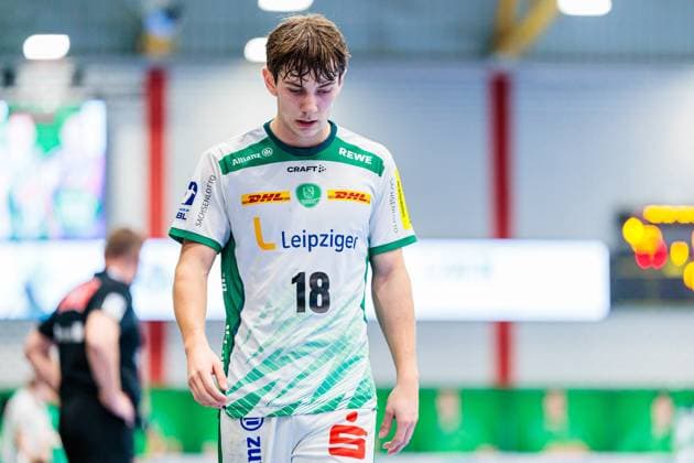 Staffan Peter (SC DHfK Leipzig, 18) ist enttaeuscht unzufrieden GER, GWD Minden vs. SC DHfK Leipzig, Handball, 1. Bundesliga, 12. Spieltag, Spielzeit 2025 2026, 14.11.2025 GER, GWD Minden vs. SC DHfK Leipzig, Handball, 1. Bundesliga, 12. Spieltag, Spielzeit 2025 2026, 14.11.2025 Luebbecke Copyright: xEibner-Pressefoto JanxRollingerx EP_JSK
