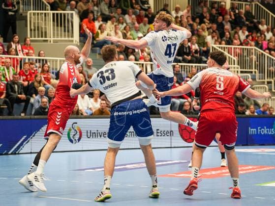 Dustin Kraus (1. VFL Potsdam, 47) im Sprungwurf TuSEM Essen vs. 1. VfL Potsdam, Handball, 2. Bundesliga, 11. Spieltag, Saison 2025 2026, 15.11.2025 TuSEM Essen vs. 1. VfL Potsdam, Handball, 2. Bundesliga, 11. Spieltag, Saison 2025 2026, 15.11.2025 Essen Copyright: xEibner-Pressefoto DamianxKruczynx EP_DKI