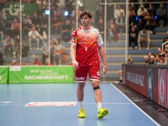 Felix Goettler (TuSEM Essen, 04) TuSEM Essen vs. 1. VfL Potsdam, Handball, 2. Bundesliga, 11. Spieltag, Saison 2025 2026, 15.11.2025 TuSEM Essen vs. 1. VfL Potsdam, Handball, 2. Bundesliga, 11. Spieltag, Saison 2025 2026, 15.11.2025 Essen Copyright: xEibner-Pressefoto DamianxKruczynx EP_DKI
