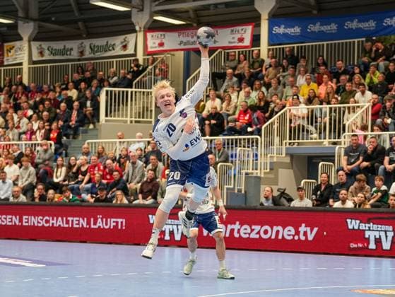 Tim Hildenbrand (1. VFL Potsdam, 20) beim Sprungwurf TuSEM Essen vs. 1. VfL Potsdam, Handball, 2. Bundesliga, 11. Spieltag, Saison 2025 2026, 15.11.2025 TuSEM Essen vs. 1. VfL Potsdam, Handball, 2. Bundesliga, 11. Spieltag, Saison 2025 2026, 15.11.2025 Essen Copyright: xEibner-Pressefoto DamianxKruczynx EP_DKI