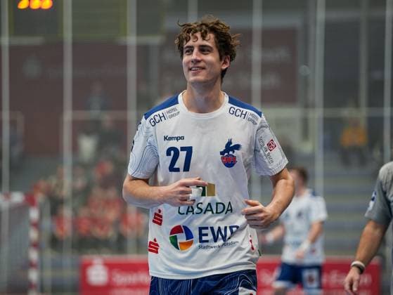 Nils Fuhrmann (1. VFL Potsdam, 27) laechelt TuSEM Essen vs. 1. VfL Potsdam, Handball, 2. Bundesliga, 11. Spieltag, Saison 2025 2026, 15.11.2025 TuSEM Essen vs. 1. VfL Potsdam, Handball, 2. Bundesliga, 11. Spieltag, Saison 2025 2026, 15.11.2025 Essen Copyright: xEibner-Pressefoto DamianxKruczynx EP_DKI