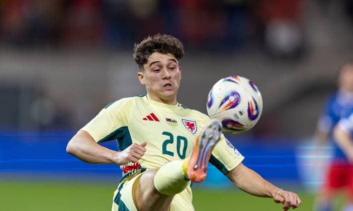 15.11.2025, Rheinpark Stadion, Vaduz, LIE, FIFA WM 2026 Qualifikation, Liechtenstein vs Wales, Gruppe J, im Bild Daniel James (Wales) Daniel James (Wales) during the FIFA World Cup, WM, Weltmeisterschaft, Fussball 2026 qualifier group J match between Liechtenstein and Wales at the Rheinpark Stadion in Vaduz, Liechtenstein on 2025 11 15. Expa Vaduz