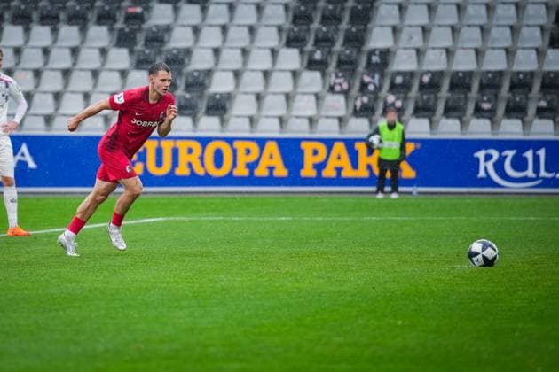 Deutschland, Fußball, Regionalliga Südwest, Saison 2025 2026, 17. Spieltag SC Freiburg II vs. 1 FSV Mainz 05 II Dreisamstadion (Freiburg): Fabian Rüdlin Rudlin (SC Freiburg II, 05) Tor, Torjubel, Emotionen, Torschuss, Freude, Jubel, Elfmeter, Freiburg Dreisamstadion Baden-Württemberg Deutschland Copyright: xFINLEYxMÖRCHx