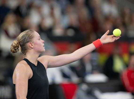 Billie Jean King Cup 2025 Play-Offs, TC Ismaning, Muenchen, Deutschland, Team Belgium, Jeline Vandromme (BEL), Jeline Vandromme (BEL) macht die Faust und jubelt, Jubel, Freude, Emotion Tennis - Billie Jean King Cup 2025 - ITF Billie Jean King Cup - TC Ismaning - Ismaning - Bayern - Deutschland - 16 November 2025. Billie Jean King Cup 2025 Play-Offs, TC Ismaning, Muenchen, Deutschland, Team Belgium, Jeline Vandromme (BEL) Tennis - Billie Jean King Cup 2025 - ITF Billie Jean King Cup - TC Ismaning - Ismaning - Bayern - Deutschland - 16 November 2025. Copyright: xJuergenxHasenkopfx