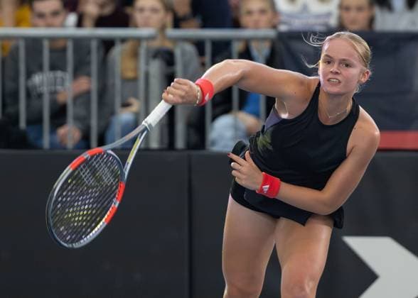 Billie Jean King Cup 2025 Play-Offs, TC Ismaning, Muenchen, Deutschland, Team Belgium, Jeline Vandromme (BEL) Tennis - Billie Jean King Cup 2025 - ITF Billie Jean King Cup - TC Ismaning - Ismaning - Bayern - Deutschland - 16 November 2025. Billie Jean King Cup 2025 Play-Offs, TC Ismaning, Muenchen, Deutschland, Team Belgium, Jeline Vandromme (BEL) Tennis - Billie Jean King Cup 2025 - ITF Billie Jean King Cup - TC Ismaning - Ismaning - Bayern - Deutschland - 16 November 2025. Copyright: xJuergenxHasenkopfx