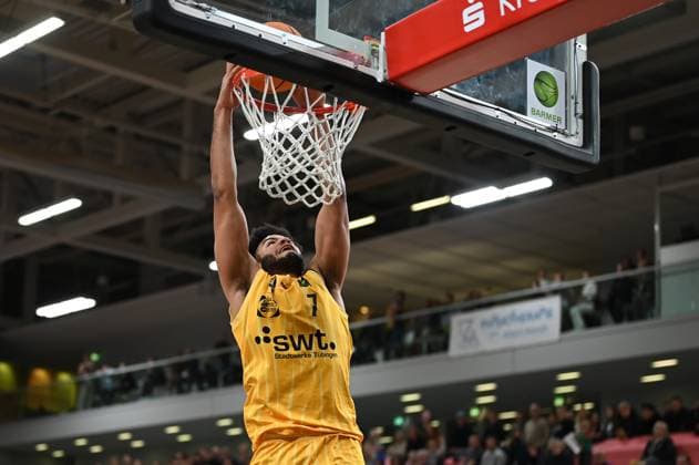 Silas Oriane (Tigers Tuebingen, 07) Korbleger GER, Tigers Tuebingen vs. Gartenzaun24 Baskets Paderborn, Basketball, Herren, Pro A, 2. Barmer Basketball Bundesliga, Saison 2025 2026, 16.11.2025 GER, Tigers Tuebingen vs. Gartenzaun24 Baskets Paderborn, Basketball, Herren, Pro A, 2. Barmer Basketball Bundesliga, Saison 2025 2026, 16.11.2025 Tuebingen Copyright: xEibner-Pressefoto NicolasxWoernx EP_NWN