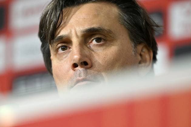 Ahead of Spain v Turkiye - 2026 FIFA World Cup, WM, Weltmeisterschaft, Fussball European Qualifiers SEVILLA, SPAIN - NOVEMBER 17: Turkiye national team, Nationalteam coach Vincenzo Montella and Turkish national football player Zeki Celik (not seen) attend a press conference, PK, Pressekonferenz held at La Cartuja Stadium ahead of the 2026 FIFA World Cup European Qualifiers Group E 6th match between Spain and Turkiye, in Sevilla, Spain on November 17, 2025. Burak Akbulut Anadolu Sevilla Spain. Editorial use only. Please get in touch for any other usage. Copyright: x2025xAnadoluxBurakxAkbulutx