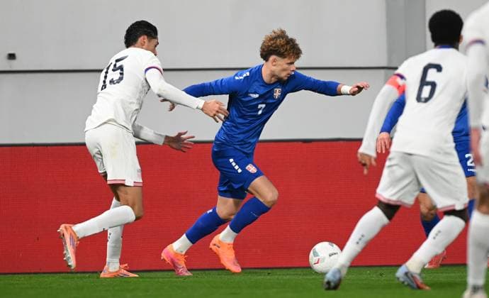 Fußball, U21 Länderspiel, Serbien - USA U21, U 21 SERBIA vs USA LAZAR JOVANOVIC, young football player of Serbia U21, during the match against USA U21, at TSC Arena. Backa Topola, 18.11.2025. photo: Nebojsa Parausic MN Press Photo FOOTBALL, FRIENDLY MATCH, U21 USA, SERBIA Backa Topola TSC Arena Serbia Copyright: xNebojsaxParausicx xMNxPressx