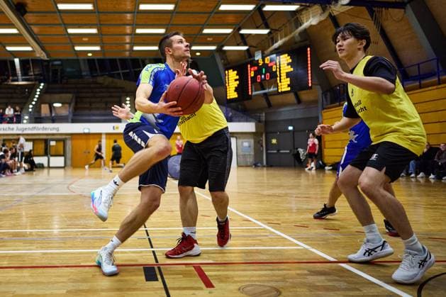 GER, Basketball um Mitternacht, MHP Riesen Ludwigsburg, Basketball, 21.11.2025 GER, MHP Riesen Ludwigsburg, Basketball, Basketball Bundesliga, BBL, Basketball Maenner Saison 2025 2026, 21.11.2025 Ludwigsburg Copyright: xEibner-Pressefoto xFrancescoxConx