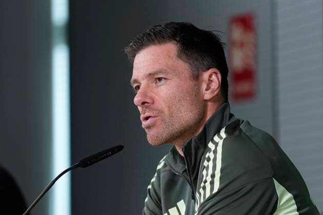November 22, 2025, Valdebebas, Madrid, Spain: Xabi Alonso, head coach of Real Madrid, attends his press conference, PK, Pressekonferenz during the training day of Real Madrid ahead the Spanish League, LaLiga EA Sports, football match against Elche CF at Ciudad Deportiva Real Madrid on November 22, 2025, in Valdebebas, Madrid, Spain. Valdebebas Spain - ZUMAa181 20251122_zaa_a181_036 Copyright: xOscarxJ.xBarrosox