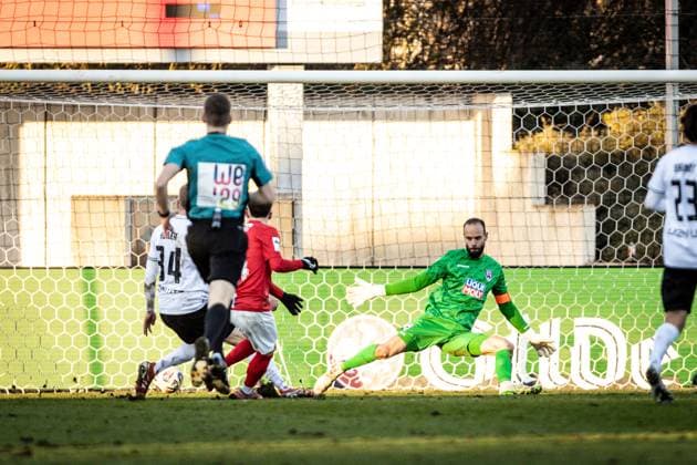 Fussball, Saison 2025 2026, 3. Liga, Eilenriedstadion Hannover, 15. Spieltag, TSV Havelse - SSV Ulm 1846 Fußball, 22.11.2025 22.11.2025, Fussball, Saison 2025 2026, 3. Liga, Eilenriedstadion Hannover, 15. Spieltag, TSV Havelse - SSV Ulm 1846 Fußball, Torjubel Jubel Freude nach Treffer Tor Torschuss zum 2:0 durch 14 Marko Ilic (TSV Havelse) Foto: Lucca Fundel Hannover Eilenriedstadion Niedersachsen Deutschland