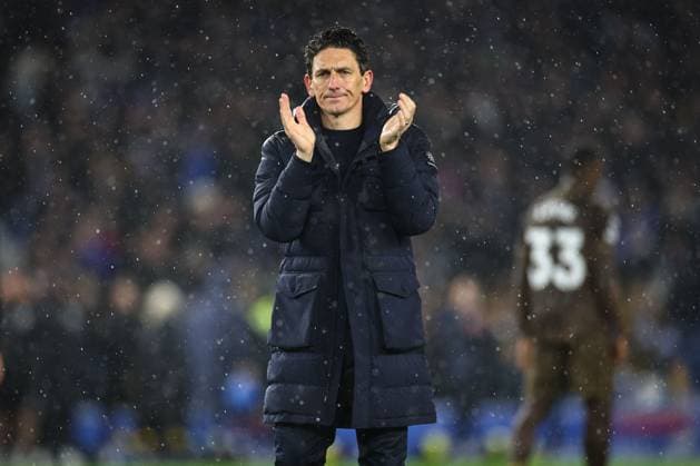 Keith Andrews manager of Brentford applauds fans at full time Brighton and Hove Albion v Brentford, Premier League, Football, American Express Community Stadium, Brighton, UK - 22 Nov 2025Brighton American Express Community Stadi United Kingdom EDITORIAL USE ONLY No use with unauthorised audio, video, data, fixture lists, club league logos or live services. Online in-match use limited to 120 images, no video emulation. No use in betting, games or single club league player publications. Copyright: xSimonxDael Shutterstockx 15860646as