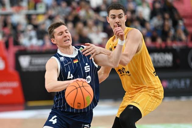 Niklas Geske (VfL SparkassenStars Bochum, 04) GER, Tigers Tuebingen vs. VFL Sparkassenstars Bochum, Basketball, Herren, Pro A, 2. Barmer Basketball Bundesliga, Saison 2025 2026, 22.11.2025 GER, Tigers Tuebingen vs. VFL Sparkassenstars Bochum, Basketball, Herren, Pro A, 2. Barmer Basketball Bundesliga, Saison 2025 2026, 22.11.2025 Tuebingen Copyright: xEibner-Pressefoto NicolasxWoernx EP_NWN