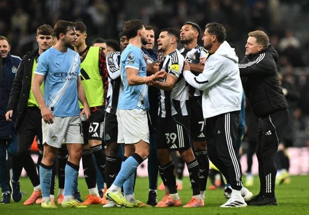 Joelinton of Newcastle United clashes with Ruben Dias of Manchester City Newcastle United v Manchester City, Premier League, Football, St James Park, Newcastle, UK - 22 Nov 2025Newcastle St James Park United Kingdom EDITORIAL USE ONLY No use with unauthorised audio, video, data, fixture lists, club league logos or live services. Online in-match use limited to 120 images, no video emulation. No use in betting, games or single club league player publications. Copyright: xRichardxLee Shutterstockx 15860905bs
