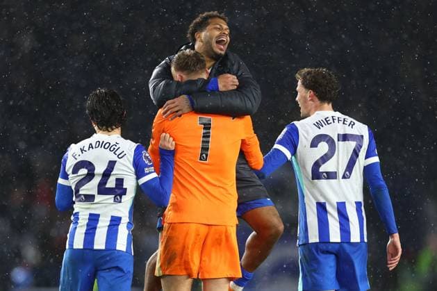 Bart Verbruggen of Brighton & Hove Albion is congratulated at full time by Jan Paul van Hecke of Brighton & Hove Albion and Georginio Rutter of Brighton & Hove Albion Brighton and Hove Albion v Brentford, Premier League, Football, American Express Community Stadium, Brighton, UK - 22 Nov 2025Brighton American Express Community Stadi United Kingdom EDITORIAL USE ONLY No use with unauthorised audio, video, data, fixture lists, club league logos or live services. Online in-match use limited to 120 images, no video emulation. No use in betting, games or single club league player publications. Copyright: xSimonxDael Shutterstockx 15860646cw