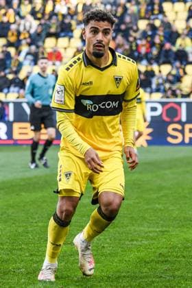 Mehdi Loune (Alemannia Aachen, 11), Freisteller, Ganzkörper, Einzelbild, Aktion, Action, 22.11.2025, Aachen (Deutschland), Fussball, 3. Liga, TSV Alemannia Aachen - Jahn Regensburg, Fussball, 3. Liga, TSV Alemannia Aachen - Jahn Regensburg, DFB DFL REGULATIONS PROHIBIT ANY USE OF PHOTOGRAPHS AS IMAGE SEQUENCES AND OR QUASI-VIDEO.