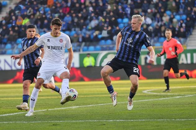 v.li. Jakob Lewald (SV Waldhof Mannheim II, 26), Janne Sietan (SV Waldhof Mannheim, 22). GER, SV Waldhof Mannheim gegen SV Wehen Wiesbaden, Fussball, 3.Liga, 15.Spieltag, Spielzeit 2025 2026, 22.11.2025. (DFL DFB REGULATIONS PROHIBIT ANY USE OF PHOTOGRAPHS as IMAGE SEQUENCES and or QUASI-VIDEO). GER,SV Waldhof Mannheim gegen SV Wehen Wiesbaden, Fussball, 3.Liga, 15.Spieltag, Spielzeit 2025 2026, 22.11.2025. Mannheim Copyright: xEibner-Pressefoto JoergxHirschx EP_JHH