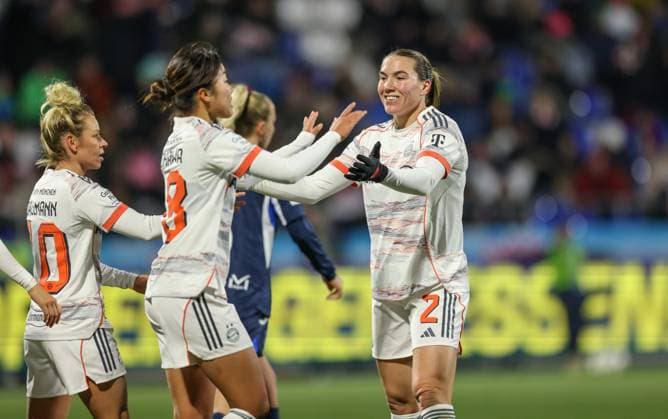 DEU, Hoffenheim, TSG Hoffenheim vs FC Bayern München, Google Pixel Bundesliga, DFB, Saison 2526, Dietmar-Hopp-Stadion, 11. Spieltag, im Bild: Tor und Jubel, Momoko Tanikawa (Bayern München 18) erzielt das 4:1, Jubell und Freude, Vanessa Gilles (Bayern München 2) DFB DFL REGULATIONS PROHIBIT ANY USE OF PHOTOGRAPHS AS IMAGE SEQUENCES AND OR QUASI-VIDEO, 23.11.2025, Copyright: HMBxMedia HendrikxHamelau
