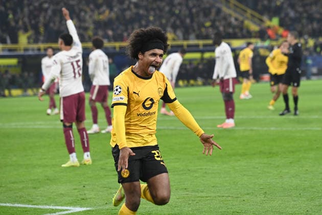 Fussball UEFA Champions League Gruppenphase 5. Spieltag, matchday5, Borussia Dortmund (DO) - FC Villarreal 4-0 am 25.11.2025 in Dortmund Deutschland. UEFA regulations prohibit any use of photographs as image sequences and or quasi-video Â