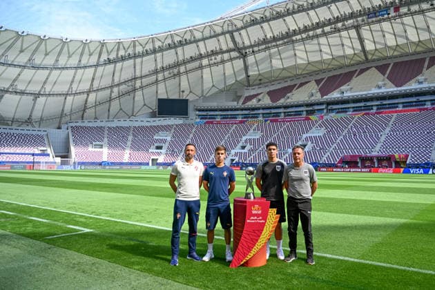 SOCCER - 2025 FIFA U17, U 17 World Cup DOHA,QATAR,26.NOV.25 - SOCCER - FIFA Under 17 World Cup Qatar 2025, preview, press conference, PK, Pressekonferenz final, Portugal vs Austria. Image shows head coach Bino Macaes, Rafael Quiintas (POR), Jakob Pokorny and head coach Hermann Stadler (AUT). Keywords: trophy. GEPAxpictures xRanjithxKumar