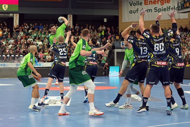 27.11.2025, xovx, Handball Daikin Handball Bundesliga, HSG Wetzlar - Rhein-Neckar Löwen v.l. Cyrill Akakpo (HSG Wetzlar), Stefan Cavor (HSG Wetzlar), Haukur Thrastarson (Rhein-Neckar Löwen), Nikola Grahovac (HSG Wetzlar), Patrick Groetzki (Rhein-Neckar Löwen), Filip Vistorop (HSG Wetzlar), Sebastian Heymann (Rhein-Neckar Löwen), Jannik Kohlbacher (Rhein-Neckar Löwen), Steven Plucnar Jacobsen (Rhein-Neckar Löwen) Wetzlar Buderus-Arena Hessen Deutschland (DE)