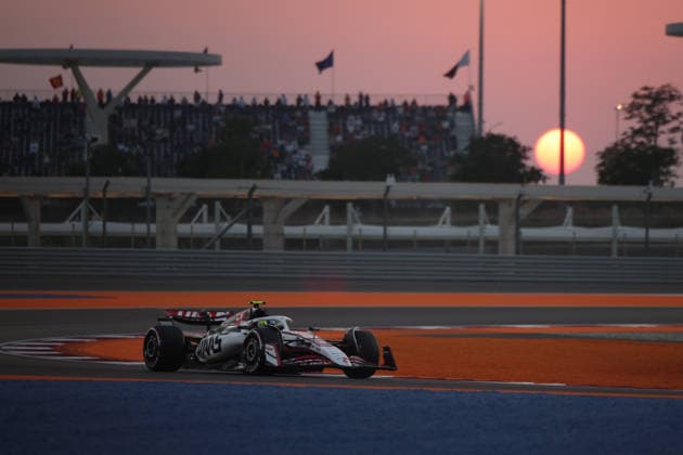 Oliver Bearman (MoneyGram Haas F1 Team, 87), Freies Training 1, FP1, Free Practice 1, QAT, Formel 1 Weltmeisterschaft, Qatar Grand Prix, Doha, Lusail, Lusail International Circuit, Friday, 28.11.2025 QTR, Formel 1 Weltmeisterschaft, Qatar Grand Prix, Doha, Lusail, Lusail International Circuit, Friday, 28.11.2025 Doha Copyright: xEibner-Pressefoto AnnikaxGrafx EP_AGF