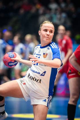 Sandra Erlingsdottir (Island, 21) GER, Serbien - Island, Handball Weltmeisterschaft, Vorrunde, Gruppe C, 28.11.2025 GER, Serbien - Island, Handball Weltmeisterschaft, Vorrunde, Gruppe C, 28.11.2025 Stuttgart Copyright: xSandyxDinkelackerx EP_SDR