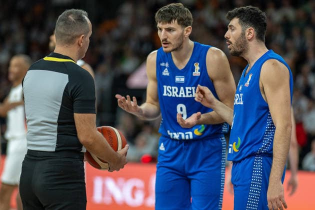 Roman Sorkin (Israel, 09), Gur Lavi (Israel, 04), GER, Deutschland vs. Isreal, FIBA, Basketball, World Cup 2027 European Qualifiers, Laenderspiel, Runde 1, Gruppe E, 28.11.2025, GER, Deutschland vs. Isreal, FIBA, Basketball, World Cup 2027 European Qualifiers, Laenderspiel, Runde 1, Gruppe E, 28.11.2025 Neu-Ulm Copyright: xEibner-Pressefotox EP_EER