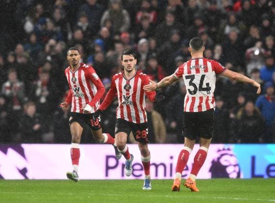 Enzo Le Fee of Sunderland celebrates scoring their first goal Sunderland v AFC Bournemouth, Premier League, Football, Stadium of Light, Sunderland, UK - 29 Nov 2025Sunderland Stadium of Light United Kingdom EDITORIAL USE ONLY No use with unauthorised audio, video, data, fixture lists, club league logos or live services. Online in-match use limited to 120 images, no video emulation. No use in betting, games or single club league player publications. Copyright: xRichardxLee Shutterstockx 15941576o