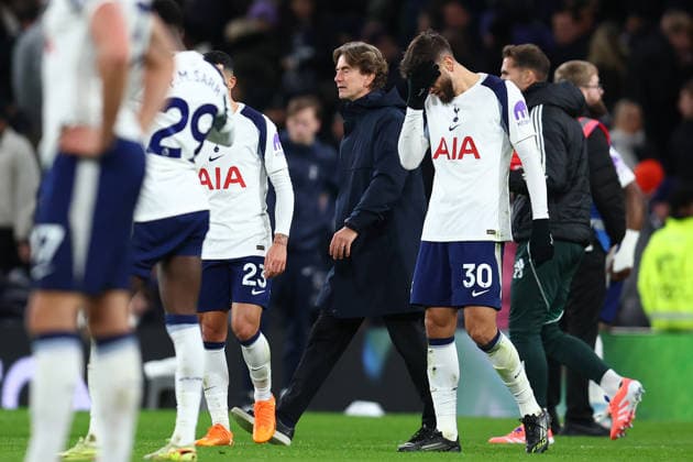 London, England, 29th November 2025. Thomas Frank, Manager of Tottenham Hotspur and Rodrigo Bentancur of Tottenham Hotspur look dejected during the Tottenham Hotspur vs Fulham Premier League match at the Tottenham Hotspur Stadium, London. Picture credit should read: Paul Terry Sportimage EDITORIAL USE ONLY. No use with unauthorised audio, video, data, fixture lists, club league logos or live services. Online in-match use limited to 120 images, no video emulation. No use in betting, games or single club league player publications. SPI_046_PT_Tottenham_Fulham SPI-4334-0046