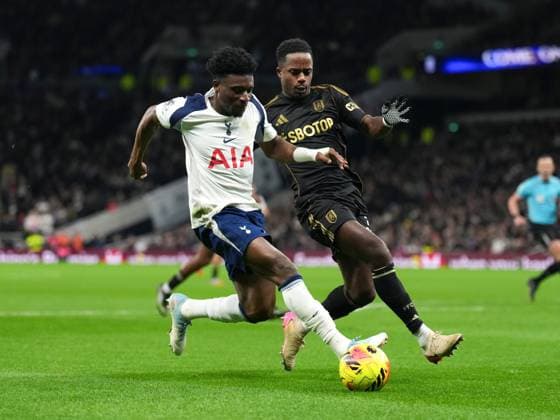 Mohammed Kudus of Tottenham Hotspur and Ryan Sessegnon of Fulham Tottenham Hotspur v Fulham, Premier League, Football, Tottenham Hotspur Stadium, London, UK - 29 Nov 2025London Tottenham Hotspur Stadium United Kingdom EDITORIAL USE ONLY No use with unauthorised audio, video, data, fixture lists, club league logos or live services. Online in-match use limited to 120 images, no video emulation. No use in betting, games or single club league player publications. Copyright: xJedxLeicester Shutterstockx 15941652bn