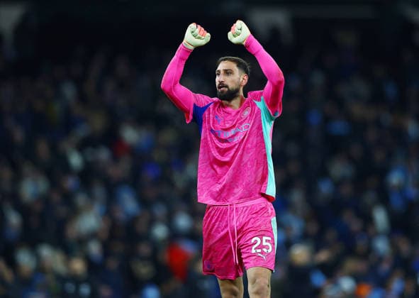 Manchester City goalkeeper Gianluigi Donnarumma celebrates Manchester City v Leeds United, Premier League, Football, Etihad Stadium, Manchester, UK - 29 Nov 2025Manchester Etihad Stadium United Kingdom EDITORIAL USE ONLY No use with unauthorised audio, video, data, fixture lists, club league logos or live services. Online in-match use limited to 120 images, no video emulation. No use in betting, games or single club league player publications. Copyright: xMattxWest Shutterstockx 15941574bg