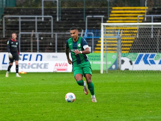 David Winke (FC Guetersloh, 17) FC Guetersloh vs. Borussia Moenchengladbach U23, Fussball, Regionalliga West, 17. Spieltag, Saison 2025 2026, 29.11.2025 FC Guetersloh vs. Borussia Moenchengladbach U23, Fussball, Regionalliga West, 17. Spieltag, Saison 2025 2026, 29.11.2025 Guetersloh Copyright: xEibner-Pressefoto DamianxKruczynx EP_DKI