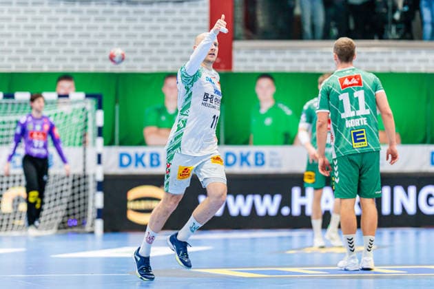 Daniel Pettersson (SC Magdeburg, 11) jubelt nach Torerfolg Tor GER, GWD Minden vs. SC Magdeburg, Handball, 1. Bundesliga, 14. Spieltag, Spielzeit 2025 2026, 29.11.2025 GER, GWD Minden vs. SC Magdeburg, Handball, 1. Bundesliga, 14. Spieltag, Spielzeit 2025 2026, 29.11.2025 Luebbecke Copyright: xEibner-Pressefoto JanxRollingerx EP_JSK