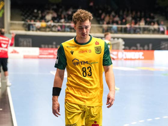 Pierre Busch (VfL Eintracht Hagen, 83) ist frustriert VfL Eintracht Hagen vs. SG BBM Bietigheim, Handball, 2. Bundesliga, 13. Spieltag, Saison 2025 2026, 29.11.2025 VfL Eintracht Hagen vs. SG BBM Bietigheim, Handball, 2. Bundesliga, 13. Spieltag, Saison 2025 2026, 29.11.2025 Hagen Copyright: xEibner-Pressefoto DamianxKruczynx EP_DKI