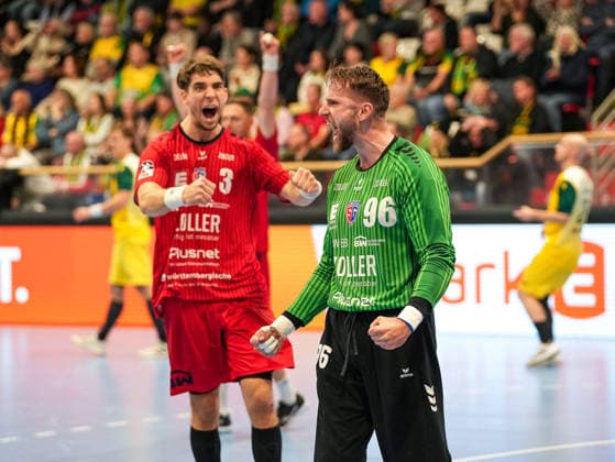Jan Hrdlicka (SG BBM Bietigheim, 96) und Nikola Vlahovic (SG BBM Bietigheim, 03) jubeln VfL Eintracht Hagen vs. SG BBM Bietigheim, Handball, 2. Bundesliga, 13. Spieltag, Saison 2025 2026, 29.11.2025 VfL Eintracht Hagen vs. SG BBM Bietigheim, Handball, 2. Bundesliga, 13. Spieltag, Saison 2025 2026, 29.11.2025 Hagen Copyright: xEibner-Pressefoto DamianxKruczynx EP_DKI