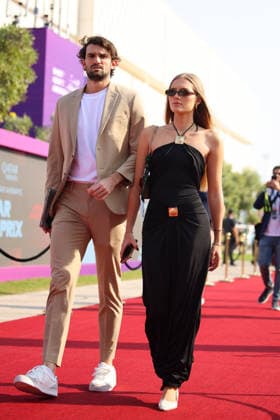 Valentin Vacherot (Tennisspieler) mit Freundin Emily Snyder, QAT, Formel 1 Weltmeisterschaft, Qatar Grand Prix, Doha, Lusail, Lusail International Circuit, Sunday, Race Day, 30.11.2025 QAT, Formel 1 Weltmeisterschaft, Qatar Grand Prix, Doha, Lusail, Lusail International Circuit, Sunday, Race Day, 30.11.2025 Doha Copyright: xEibner-Pressefoto AnnikaxGrafx EP_AGF
