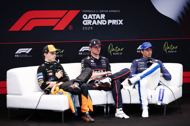 F1 - QATAR GRAND PRIX 2025 VERSTAPPEN Max (ned), Red Bull Racing RB21, portrait, PIASTRI Oscar (aus), McLaren F1 Team MCL39, portrait and SAINZ Carlos (spa), Williams Racing FW47, portrait press conference, PK, Pressekonferenz during the 2025 Formula 1 Qatar Grand Prix, 23th round of the 2025 FIA Formula One World Championship, WM, Weltmeisterschaft from November 28 to 30, 2025 on the Lusail International Circuit, in Lusail, Qatar - LusailQatar Copyright: xEricxAlonsox