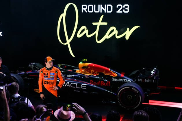 F1 - QATAR GRAND PRIX 2025 PIASTRI Oscar (aus), McLaren F1 Team MCL39, VERSTAPPEN Max (ned), Red Bull Racing RB21, during the 2025 Formula 1 Qatar Grand Prix, 23th round of the 2025 FIA Formula One World Championship, WM, Weltmeisterschaft from November 28 to 30, 2025 on the Lusail International Circuit, in Lusail, Qatar - LusailQatar Copyright: xFLORENTxGOODENx
