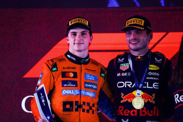 F1 - QATAR GRAND PRIX 2025 PIASTRI Oscar (aus), McLaren F1 Team MCL39, VERSTAPPEN Max (ned), Red Bull Racing RB21, portrait during the 2025 Formula 1 Qatar Grand Prix, 23th round of the 2025 FIA Formula One World Championship, WM, Weltmeisterschaft from November 28 to 30, 2025 on the Lusail International Circuit, in Lusail, Qatar - LusailQatar Copyright: xFLORENTxGOODENx