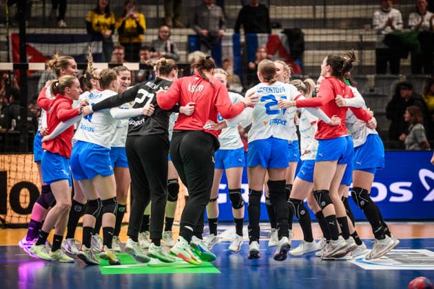 Jubetanz, Teamkreis Team Tschechien GER, Tschechien - Kuba, Handball Weltmeisterschaft, Vorrunde, Gruppe G, 01.12.2025 GER, Tschechien - Kuba, Handball Weltmeisterschaft, Vorrunde, Gruppe G, 01.12.2025 Stuttgart Copyright: xSandyxDinkelackerx EP_SDR