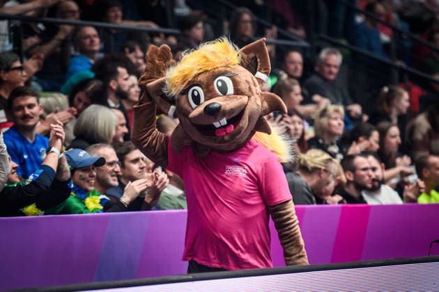 WM Maskottchen Hoernchen Hanni GER, Schweden - Brasilien, Handball Weltmeisterschaft, Vorrunde, Gruppe G, 01.12.2025 GER, Schweden - Brasilien, Handball Weltmeisterschaft, Vorrunde, Gruppe G, 01.12.2025 Stuttgart Copyright: xSandyxDinkelackerx EP_SDR