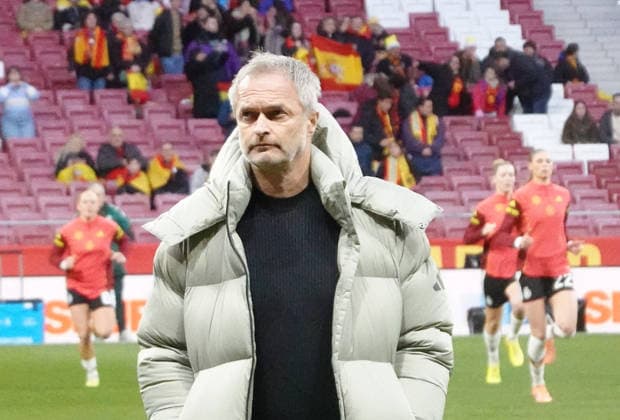 Frauen-Bundestrainer Christian Wueck, ESP, Spanien vs. Deutschland, Women s Nations League, Final-Rueckspiel, Saison 2025-2026, 02.12.2025 ESP, Spanien Vs. Deutschland, Women s Nations League, Final-Rueckspiel, Saison 2025-2026, 02.12.2025 Madrid Copyright: xEibner-Pressefoto JoergxNiebergax EP_JNL