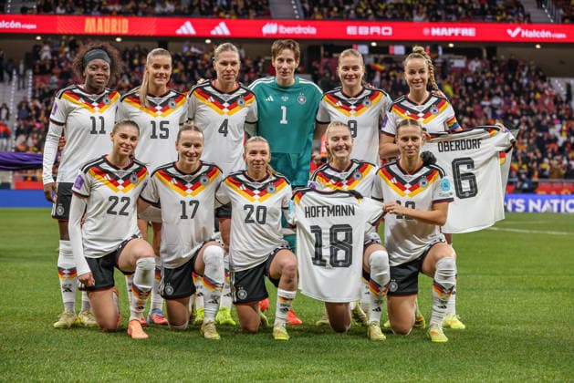 ESP, Madrid, Spanien vs Deutschland, Länderspiel, Fussball, UEFA, Spielzeit 2025 2026, Womens Nations League, Riyadh Air Metropolitano, Finale im Bild: Startelf Deutschland, Giulia Gwinn (Deutschland 7) DFB DFL REGULATIONS PROHIBIT ANY USE OF PHOTOGRAPHS AS IMAGE SEQUENCES AND OR QUASI-VIDEO, 02.12.2025 Copyright: HMBxMedia HendrikxHamelau