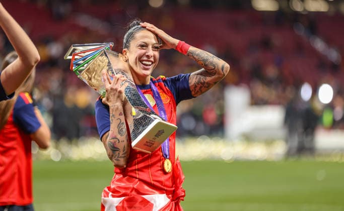 ESP, Madrid, Spanien vs Deutschland, Länderspiel, Fussball, UEFA, Spielzeit 2025 2026, Womens Nations League, Riyadh Air Metropolitano, Finale im Bild: Spanien gewinnt mit 3:0 nach Toren gegen Deutschland, Jubel und Freude bei Espana, Jenni (Jennifer Hermoso Fuentes) DFB DFL REGULATIONS PROHIBIT ANY USE OF PHOTOGRAPHS AS IMAGE SEQUENCES AND OR QUASI-VIDEO, 02.12.2025 Copyright: HMBxMedia HendrikxHamelau