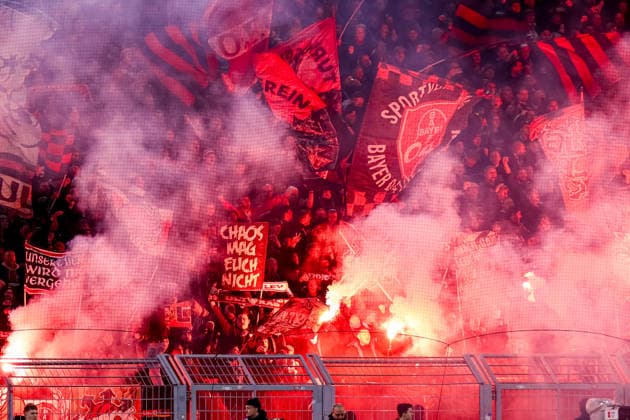 Fans Bayer Leverkusen GER, Borussia Dortmund gegen Bayer Leverkusen, Fussball, DFB-Pokal, Achtelfinale, Spielzeit 2025 2026, 02.12.2025 DFL REGULATIONS PROHIBIT ANY USE OF PHOTOGRAPHS AS IMAGE SEQUENCES AND OR QUASI-VIDEO GER, Borussia Dortmund gegen Bayer Leverkusen, Fussball, DFB-Pokal, Achtelfinale, Spielzeit 2025 2026, 02.12.2025 Dortmund Copyright: xEibner-Pressefoto FrankxZeisingx EP_FZG