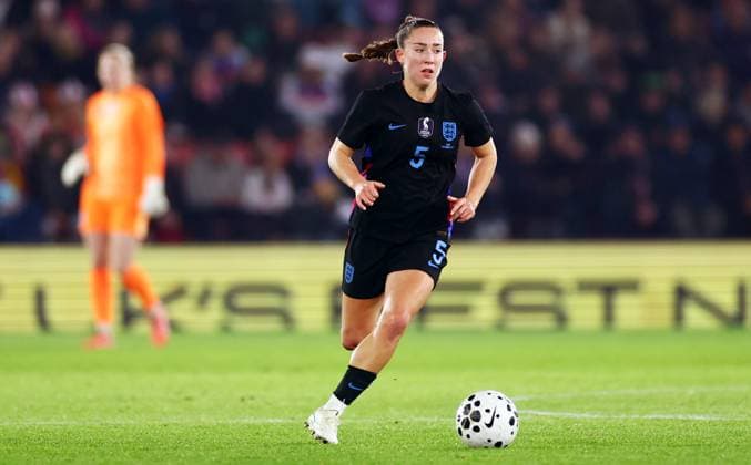 Maya Le Tissier of England. England Women v Ghana Women, International Friendly, Länderspiel, Nationalmannschaft Football, St Mary s Stadium, Southampton, UK - 02 Dec 2025Southampton St Mary s Stadium United Kingdom EDITORIAL USE ONLY No use with unauthorised audio, video, data, fixture lists, club league logos or live services. Online in-match use limited to 120 images, no video emulation. No use in betting, games or single club league player publications. Copyright: xJamesxMarsh Shutterstockx 16005561bl