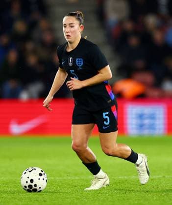 Maya Le Tissier of England. England Women v Ghana Women, International Friendly, Länderspiel, Nationalmannschaft Football, St Mary s Stadium, Southampton, UK - 02 Dec 2025Southampton St Mary s Stadium United Kingdom EDITORIAL USE ONLY No use with unauthorised audio, video, data, fixture lists, club league logos or live services. Online in-match use limited to 120 images, no video emulation. No use in betting, games or single club league player publications. Copyright: xJamesxMarsh Shutterstockx 16005561ba